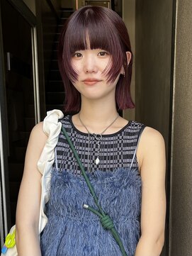 イル(iru) ぱつっとボブ　顔まわりデザイン　レッドカラー