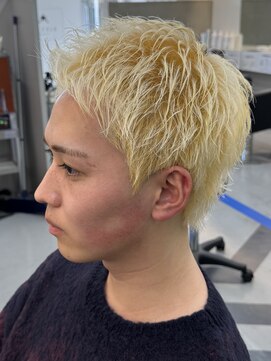 ダズルヘアラッシュ(DAZZLE hair RUSH) スパイキーショート