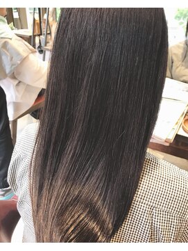 インス(ensue) ◇ 髪 質 改 善 ト リ ー ト メ ン ト ◇中島