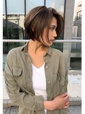 極細ハイライトショートボブ