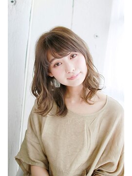 プティルカ(PutiLuca D.C.) ヌーディーベージュのゆるふわミックスカール