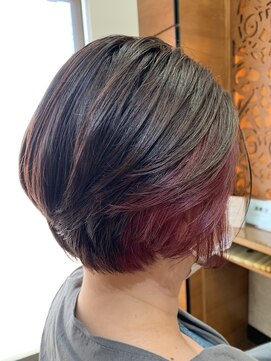 ヘア バース ラヴィエール(Hair BIRTH Laviere) 大人可愛い丸みのある前下がりショート