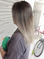 モニファ(Monifa)&nbsp;グラデーションカラー