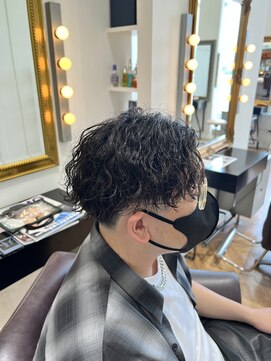 コワファースト させぼ五番街店(COIFF1RST) センターパート×波巻きパーマ☆