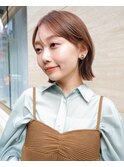 黒髪小型オリーブグレーミディアムヘア切りっぱなしボブ前髪