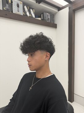 トウキョウ クラシック バーバー タウン(TOKYO CLASSIC BARBER TOWN) スペインカール