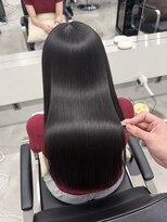 ダーツサンジョウ(DARTS sanjyo)&nbsp;髪質改善×縮毛矯正で叶える艶髪ストレート