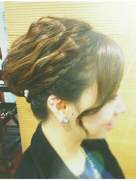 美容室 カーム(CALM) ショートでなみなみアップスタイル