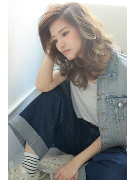 ビッケ(Vicke) 【Vicke渋谷】外国人風☆ブルージュセミディ