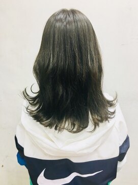 クアトログランシュ ひたちなか店(QUATRO×GranCieux) グレージュとろみ外ハネミディ★QUATRO★