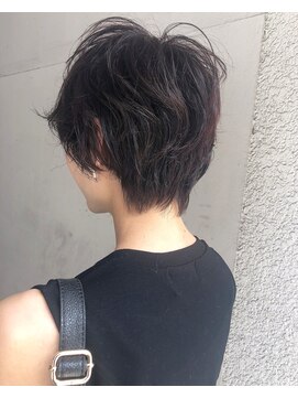 ヘアーアンドアトリエ マール(Hair&Atelier Marl) 【Marl】ダークレッドのクセ毛を活かしたショート♪
