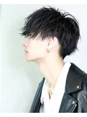 横顔キマる.2ブロック、刈り上げマッシュ
