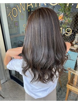 トワイロ(TOWAIRO) グレージュハイライト