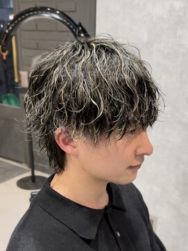 アビー(ABEY) 波巻きスパイラルウルフメッシュカラー