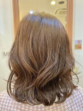 エムスリーヘアー 西千葉店(Mlll HAIR) 20.30.40.50代にオススメ　大人ミディアムスタイル