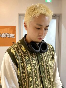 ルーム(Loom.) 短髪抜きっぱなしブロンド