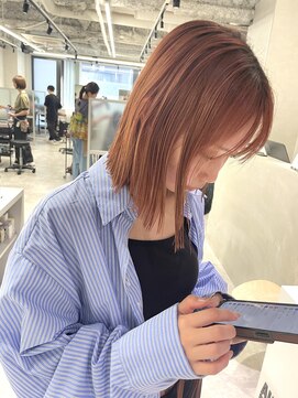 キートス(Kiitos) ピンクオレンジ切りっぱなしボブ