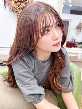 ハロー(...Hello) 顔周りカット レイヤーカット 韓国風ヘア ベージュカラー