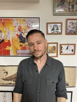 シンバイアドゥーノ(SHIN by adn)&nbsp;スキンフェード、サイドパート