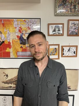 シンバイアドゥーノ(SHIN by adn) スキンフェード、サイドパート