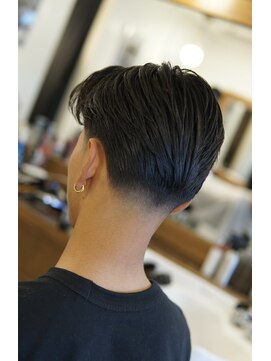 ザ チョップ ショップ ハラジュク(THE CHOP SHOP HARAJUKU) テーパーフェード　渋谷バーバー　原宿バーバー