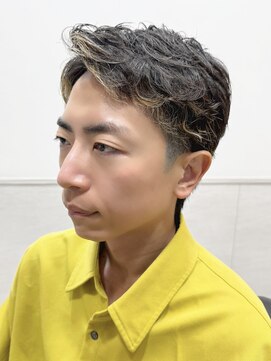 ヨシザワインク プレミアム 築地店(YOSHIZAWA Inc. PREMIUM) ツーブロ/メンズパーマ/刈り上げショート/ツイスパ