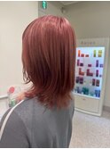 ピンクベージュ