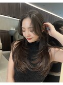 ロングヘアーオリーブグレージュ　髪質改善 赤坂見附