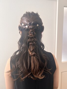 コソット(kosotto) 編みおろしハーフアップ