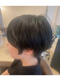 センター分け女性スタイル