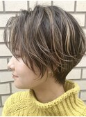 大人ハイライトショートヘア