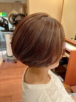 美容室ページボーイ&nbsp;白髪を活かしたカラー白髪ぼかしカラー