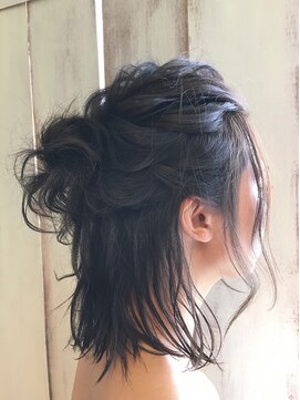 アンフィフォープルコ(AnFye for prco) 【AnFyeforprco】ハーフお団子アレンジ♪