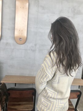 リリ(Riri) オリーブグレージュ