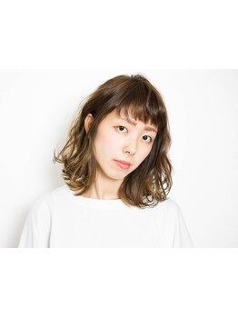 透け感や発色の美しさが際立つN.＜エヌドット＞。「なりたい」要望に合わせた色味と質感を実現します。