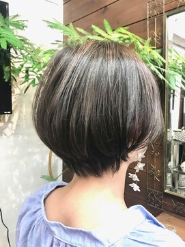 リモ(Limo) 【柴崎】上品 × 耳かけショート