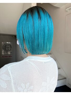 テテ(TETE) ターコイズブルー　心斎橋×長堀橋