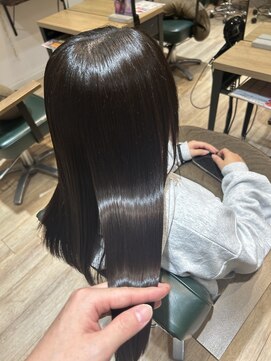 サラ(sarah) 縮毛矯正/酸性ストレート