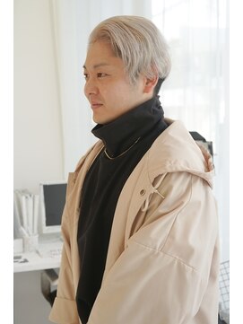 ハイブ 金沢(Hive) ホワイトカラーブロンドヘアメンズカット