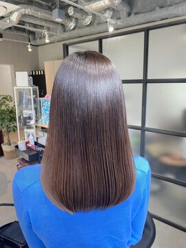 テュケー(TYCHE) 美髪/髪質改善/サラ艶ストレート/ボブ