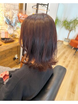 ノア(noah) 大人カジュアルミディ外はねスタイル