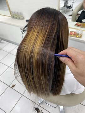 モク(m.o.k.u.) ♪梅雨対策　髪質改善ストレート♪