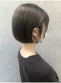 耳かけパッツンボブ