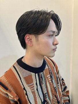 クロト(Clotho) センターパート/波巻きツイストスパイラルメンズカットパーマ