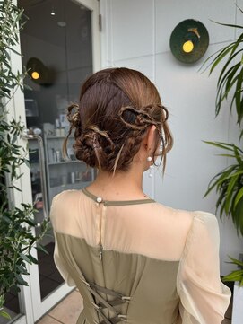 バルス(BLS) お呼ばれヘアアレンジ