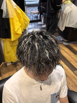 バーバーブロス(BAR BER bro's) メッシュ×ツイストスパイラルパーマ/浦安/メンズパーマ