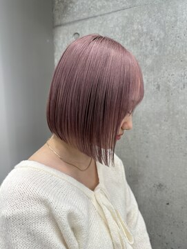 サンク 原宿 表参道(cinq) 切りっぱなしボブインナーカラーミルクティーベージュ