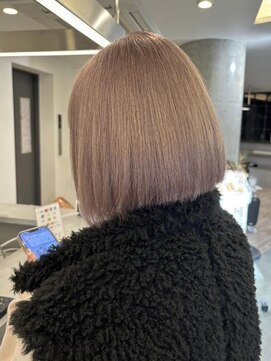 ルーブ トウキョウ(Loob. TOKYO) ハイトーンボブミルクティーベージュピンクベージュダブルカラー