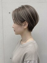 ウィールール 手稲店(WE RULE) レイヤーショートボブ小顔外ハネスタイルグレージュ