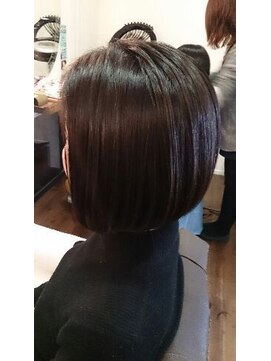 美容室 癒 艶ボブ